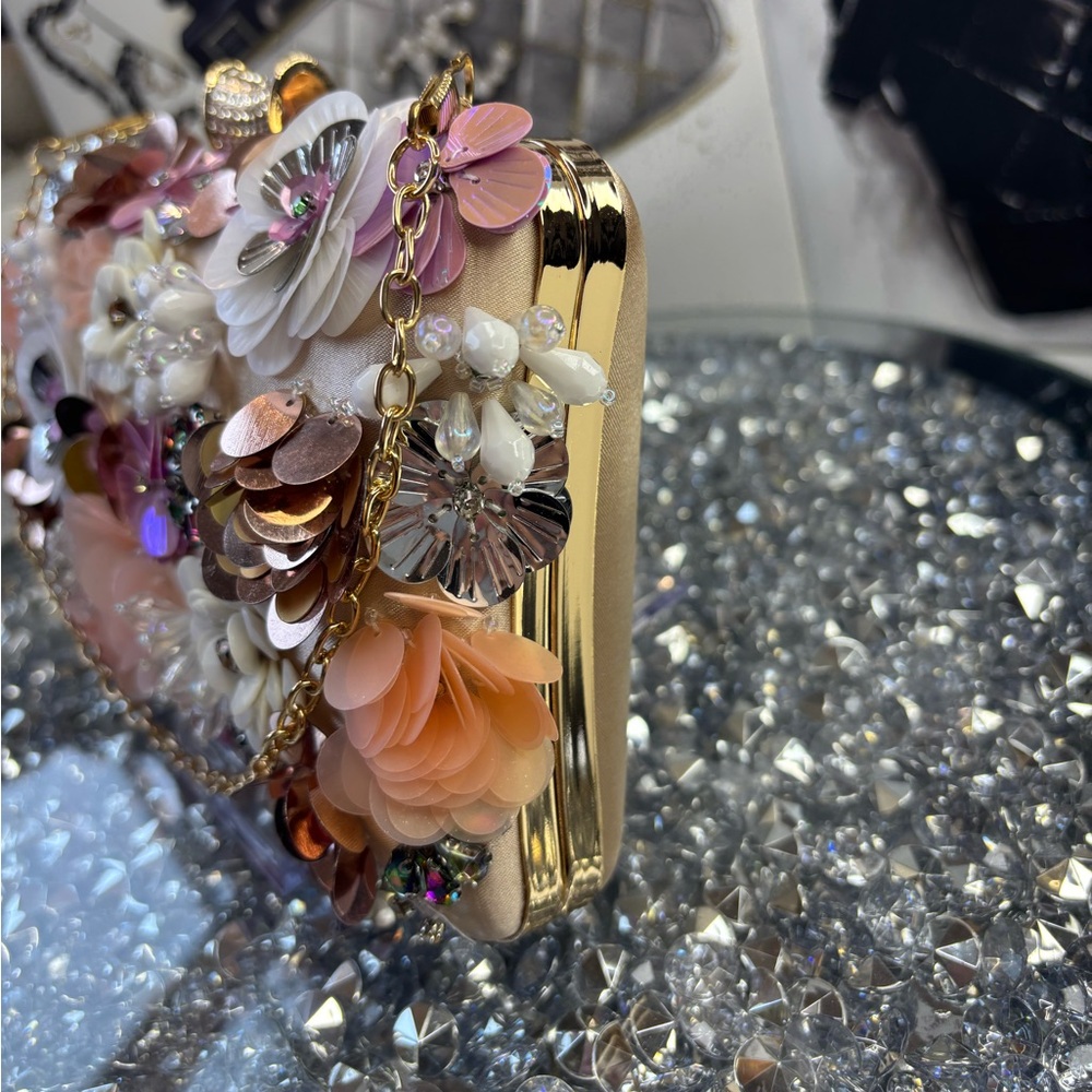 Floral Embellished evening Bag NIP - Picture 5 of 8